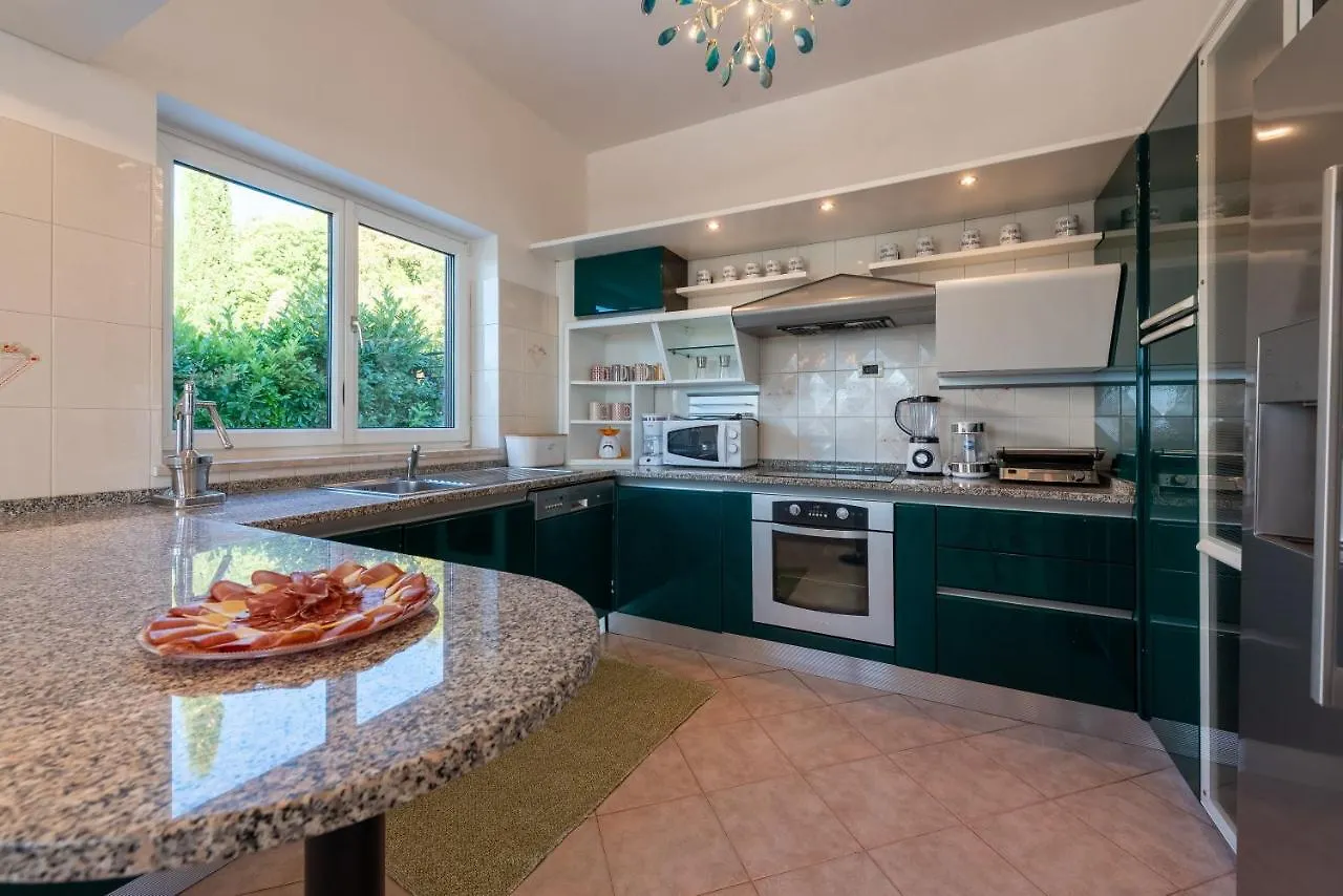 Villa Piano With Stunning View, Heated Outdoor Pool & Gaming Room Opatija 0*,  Croatia