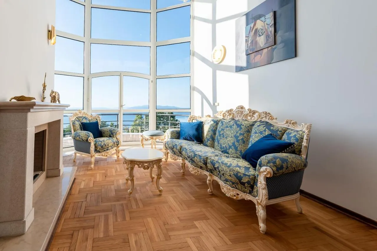 Villa Piano With Stunning View, Heated Outdoor Pool & Gaming Room Opatija Croatia
